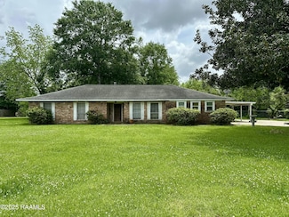 104 E Shamrock Dr, Lafayette, LA 70508