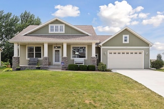 1124 Bridle Creek Dr, Jordan, MN 55352