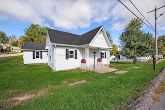 220 S 2nd St, Ellettsville, IN 47429