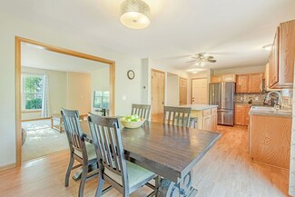 4654 Secret Garden Dr, Mc Farland, WI 53558
