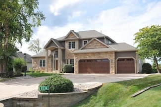 8334 Virginia Cir, Waterford, WI 53185