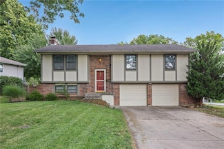 1925 SW 5th St, Lees Summit, MO 64081
