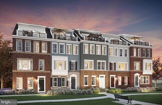 3930 Oak St, Fairfax, VA 22030