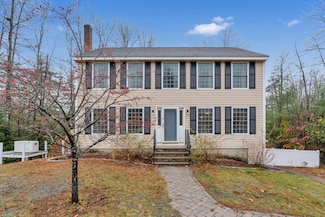 61 Ridlon Rd, Berwick, ME 03901