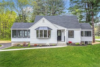 7 Elm St, North Reading, MA 01864