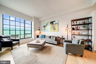 45 Sutton Square SW Unit PH11, Washington, DC 20024