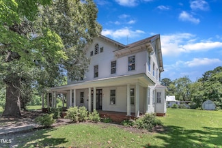 118 N 7th St, Smithfield, NC 27577