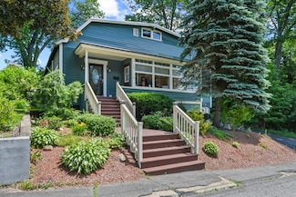 97 Sand St, Gardner, MA 01440