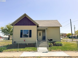 2004 7th St, Baker City, OR 97814