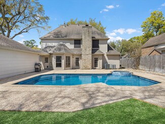 13527 Pallwood Ln, Cypress, TX 77429