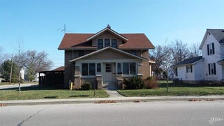 665 Sprunger St, Berne, IN 46711