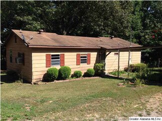 141 Dogwood Ln, Eastaboga, AL 36260