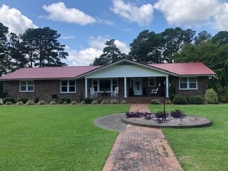 202 S 8th St, Erwin, NC 28339