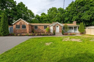 30 Glendale Ave, Uxbridge, MA 01569