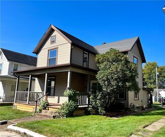 333 S 9th St, Coshocton, OH 43812