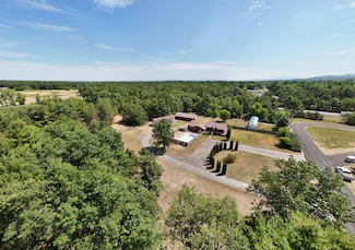 8 Taylor Hill Rd, Keeseville, NY 12944