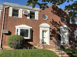 75-5 254th St Unit 1st Floor, Glen Oaks, NY 11004