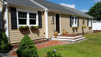 172 Carver Rd, Plymouth, MA 02360