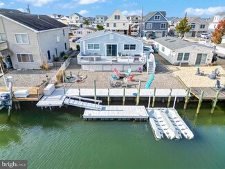 111 S Commodore Dr, Little Egg Harbor Township, NJ 08087