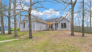 2145 Wagon Trail Rd, White Heath, IL 61884