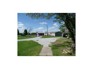 39828 Lookout Rd, Fontana, KS 66026