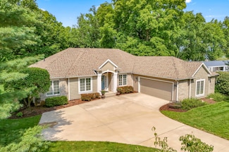 678 Leonard Dr, Coldwater, MI 49036