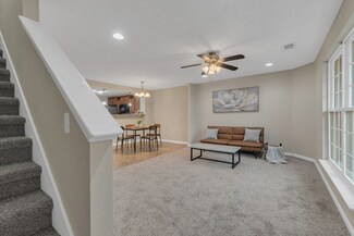 3043 Rg Buchanan Dr, La Vergne, TN 37086