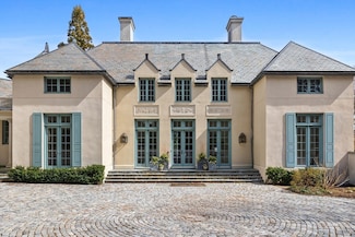 120 Cabot St, Chestnut Hill, MA 02467