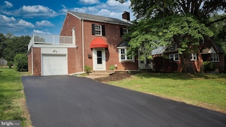12 Woodsway Rd, Wilmington, DE 19809