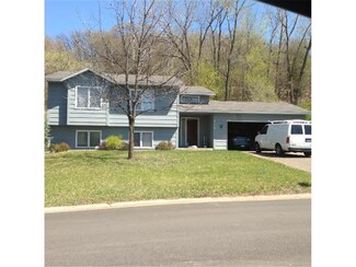 2178 Circle Dr, Newport, MN 55055