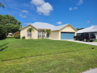 2570 SE West Blackwell Dr, Port Saint Lucie, FL 34952