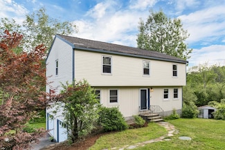27 Riverview Rd, Durham, NH 03824