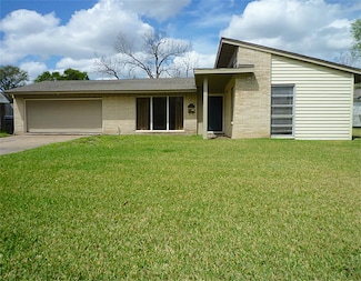 4810 Redstart St, Houston, TX 77035