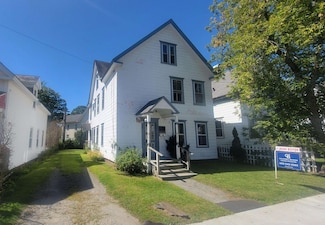 26 Center St, Town of Rockingham, VT 05101