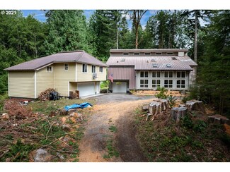 66265 E Crystal Creek Rd, Brightwood, OR 97011