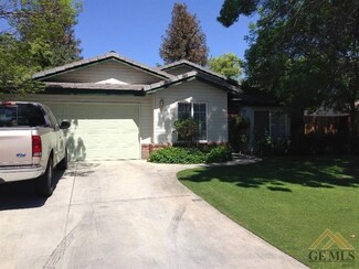 9310 Southwick Dr, Bakersfield, CA 93312