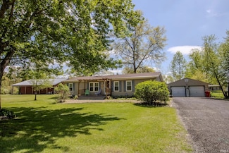 5355 E Pine St, Knox, IN 46534