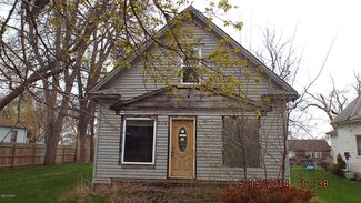 210 Pioneer Ave, Hayti, SD 57241