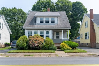 58 Richardson Rd, Lynn, MA 01904
