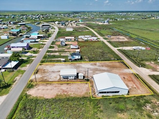 200 County Road 201, Sargent, TX 77414