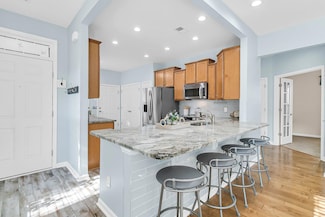 102 Harbor Point Ct, Summerville, SC 29483
