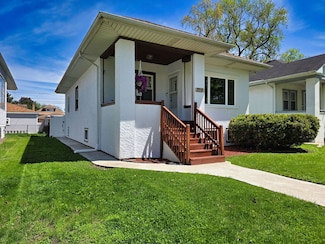 3715 Clinton Ave, Berwyn, IL 60402