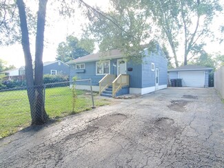 2441 Dakota Rd, Waukegan, IL 60087