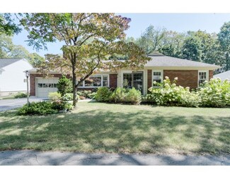 16 Herbert Rd, Worcester, MA 01602
