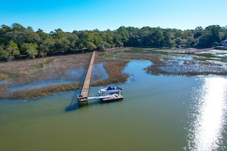 44 Edisto Ferry Rd, Edisto Island, SC 29438