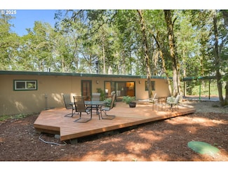 28291 Gimpl Hill Rd, Eugene, OR 97402