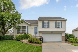 15748 Rosewood St, Omaha, NE 68136