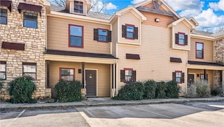 2410 S 2nd St, Waco, TX 76706