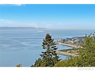 17015 15th Ave NW, Shoreline, WA 98177