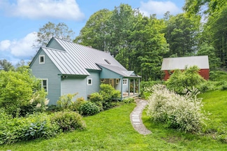 9 Farnham Dr, Tunbridge, VT 05077